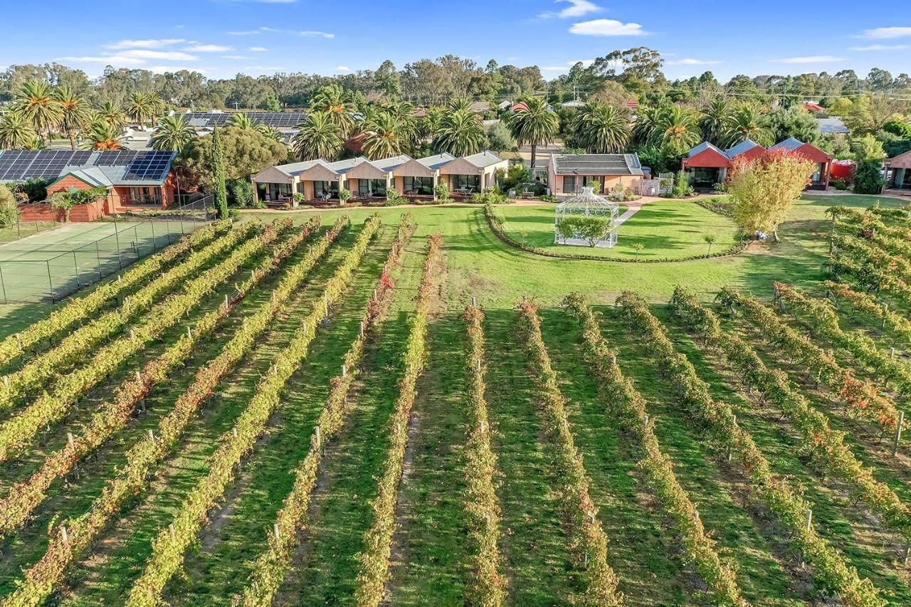 Tuileries At De Bortoli Rutherglen Exterior photo